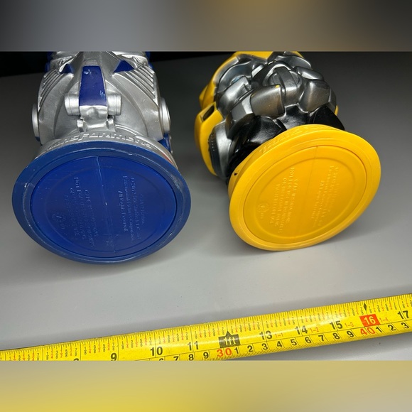 2012 Hasbro Transformers Bumble Bee & Optimus Prime Thermos Sip Mug Cup - Picture 3 of 12